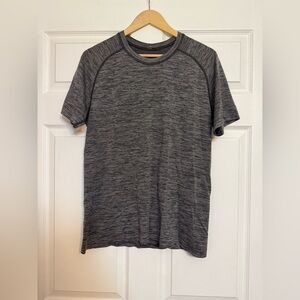 Lululemon Athletica Men’s Charcoal Short Sleeve Tee